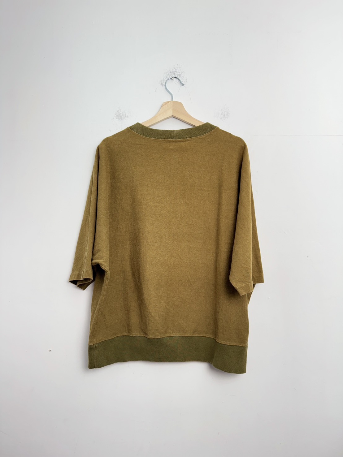 FRANKLIN TAILORED BAT WING SLEEVE TEE SIZE 46