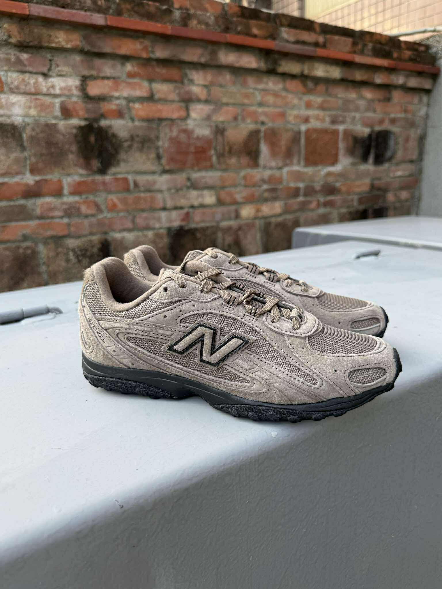 New Balance NB Lunar New Year 馬年限定 204L 附雙鞋帶 棕色 休閒鞋 U204L3K9