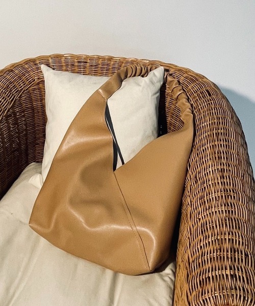 【預購】J0309602 SETUP7 三角形托特包 米色