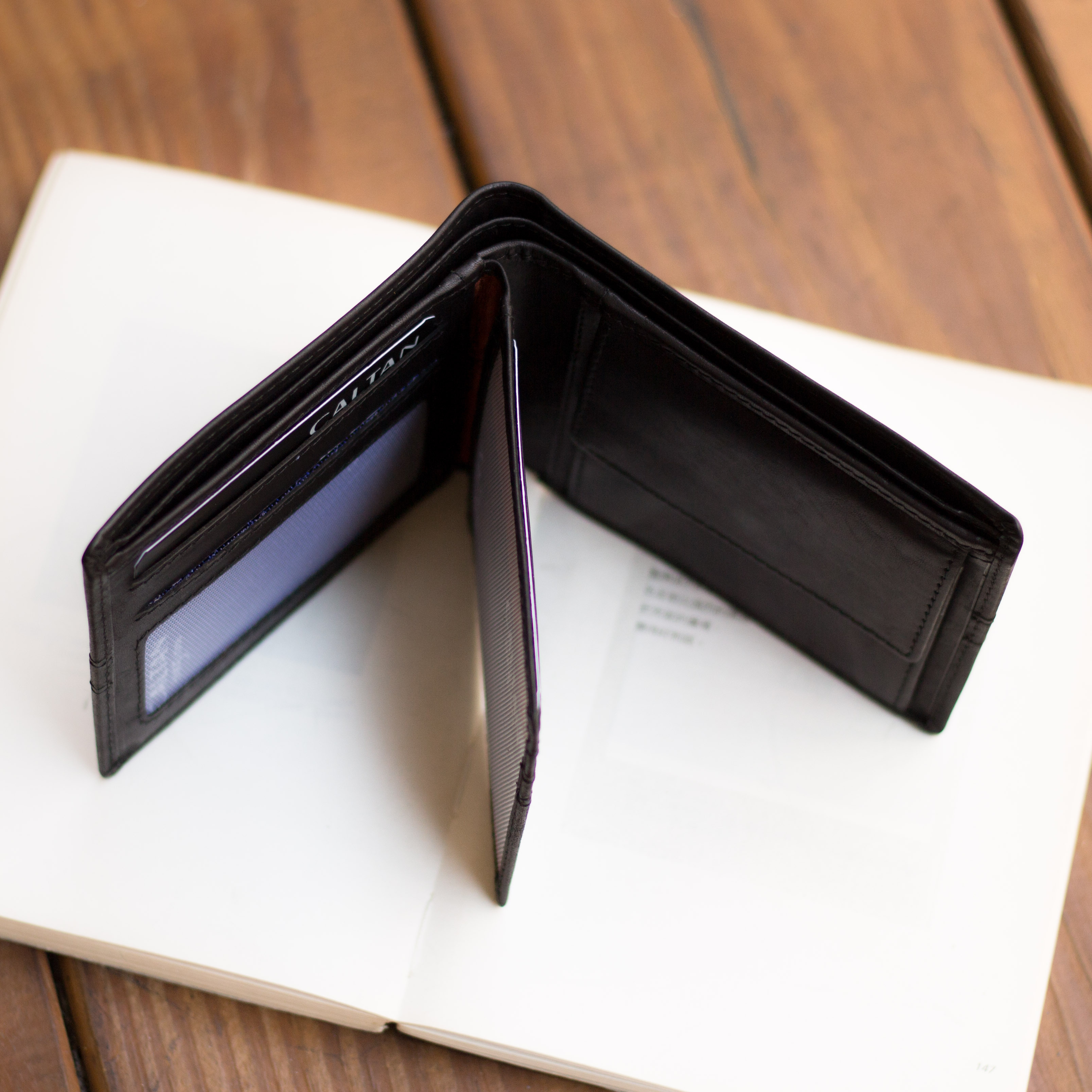 『新品上市』老爺有喜  型男簡約大方真皮短夾(074136bk)