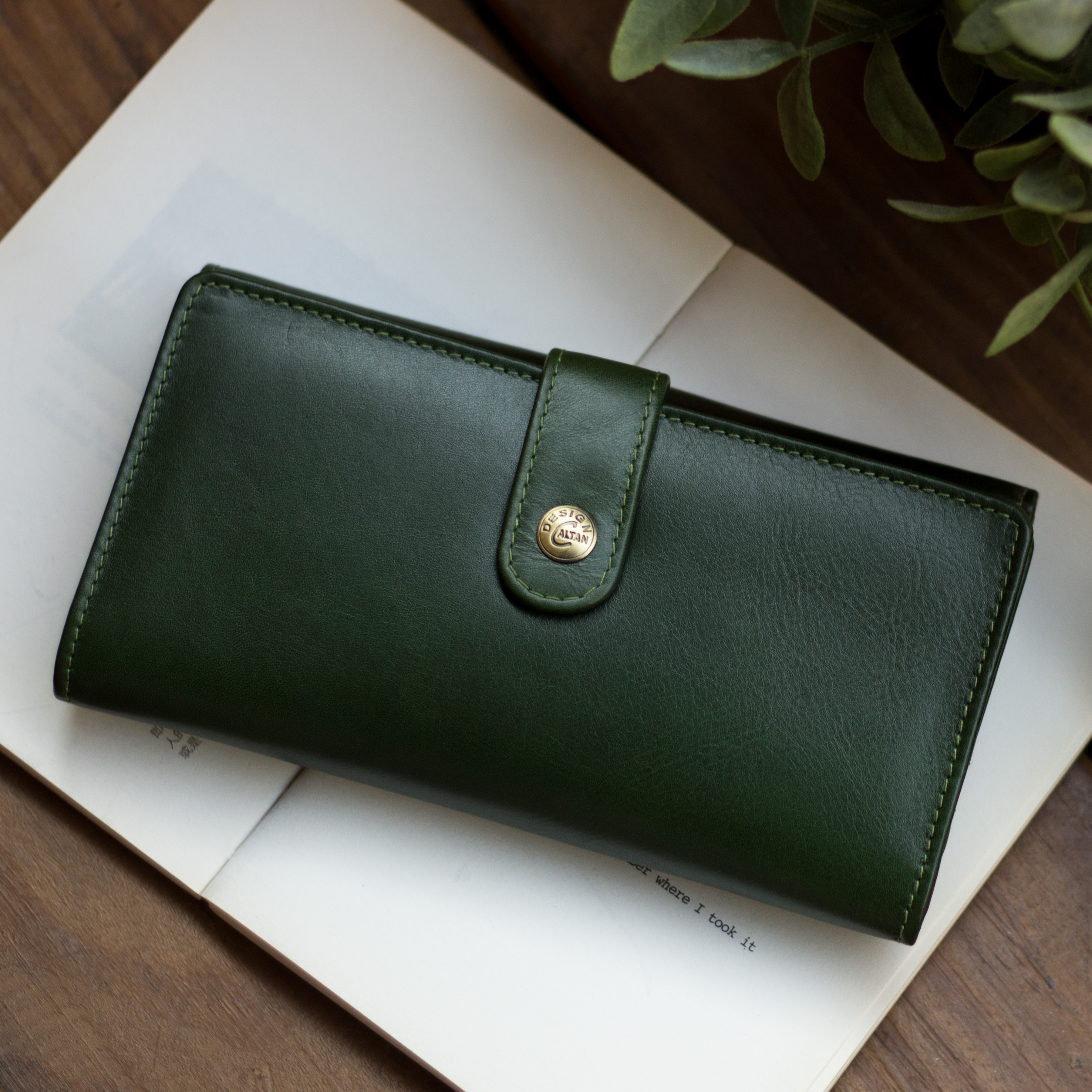 『新品上市』老爺有喜 大空間釦式長夾 (074355cd)