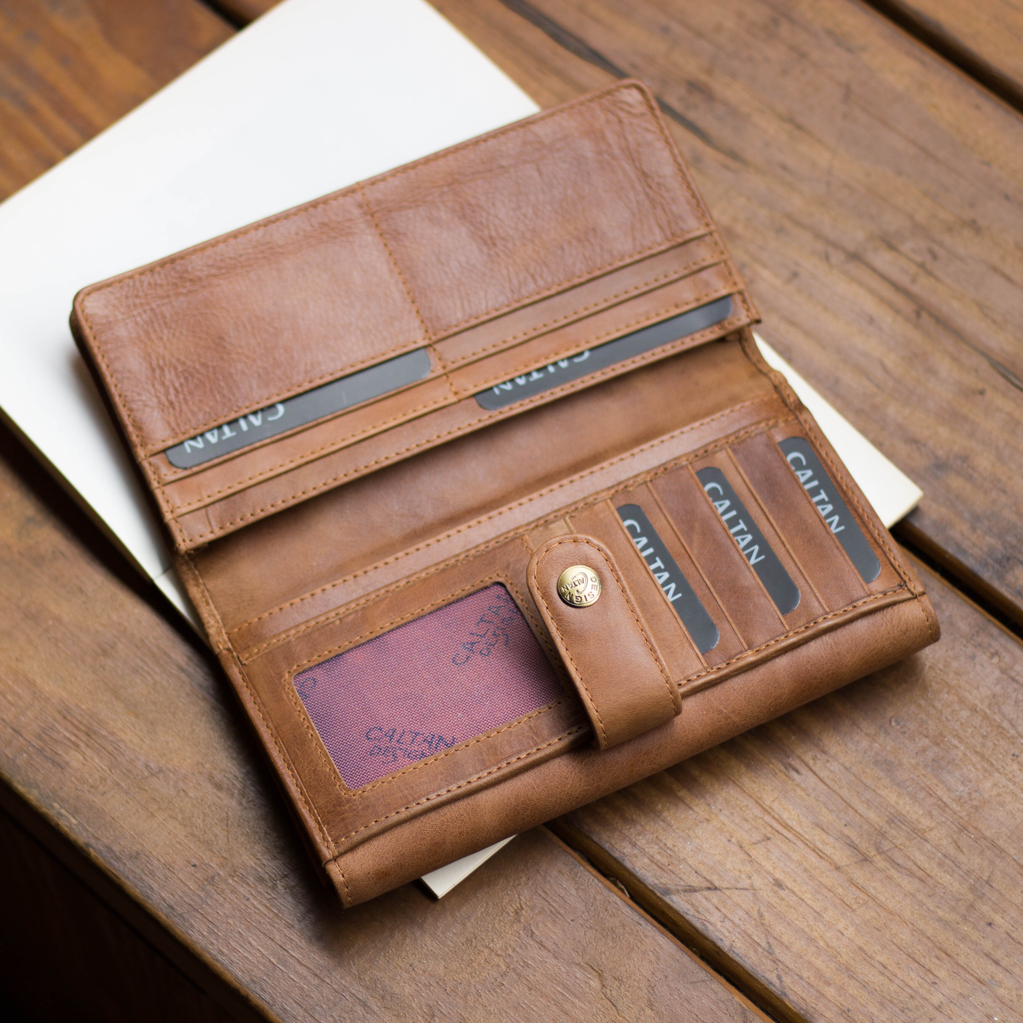 『新品上市』老爺有喜 大空間釦式長夾 (074355lt)