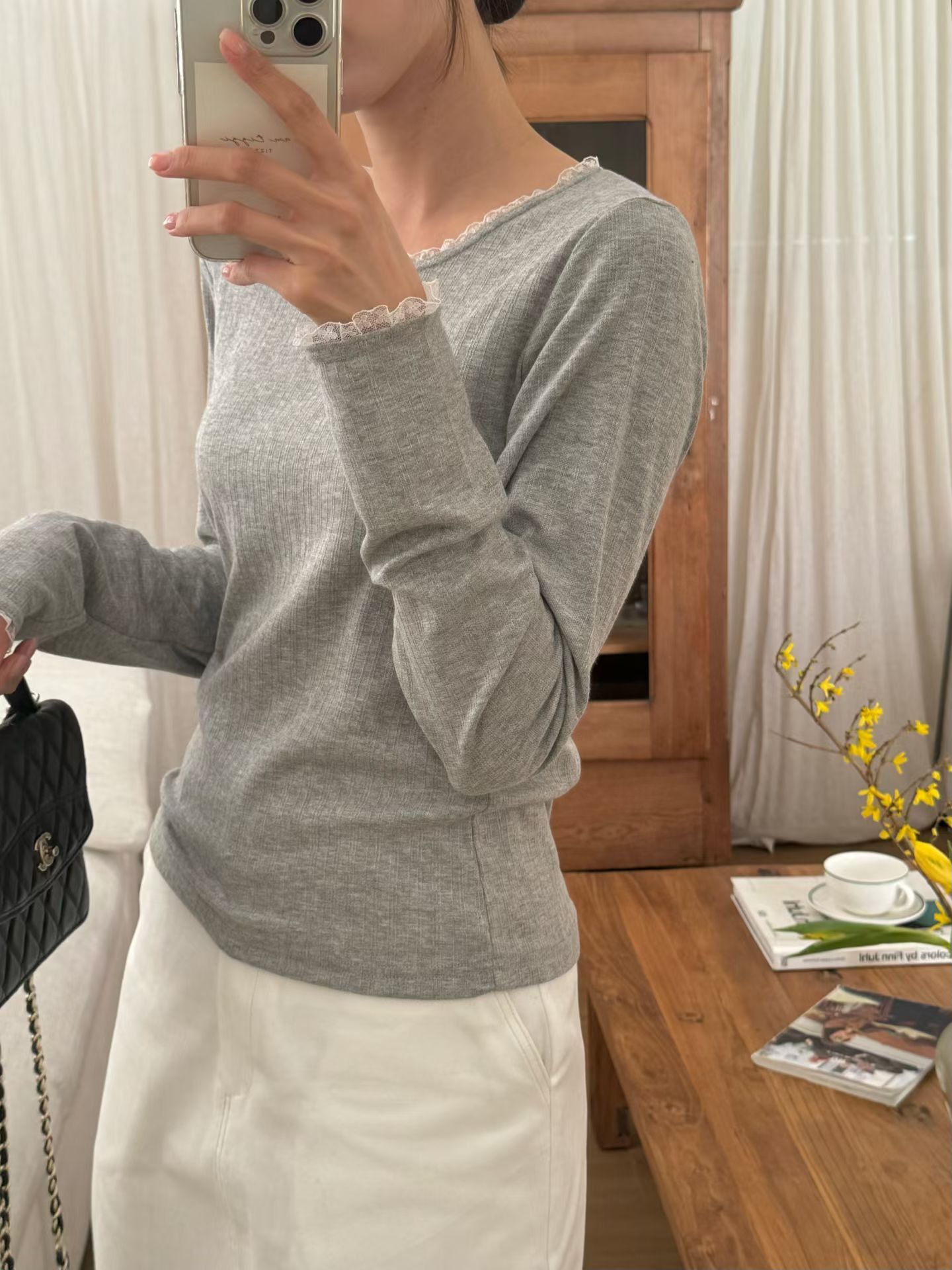 TZ2602 little lace Top