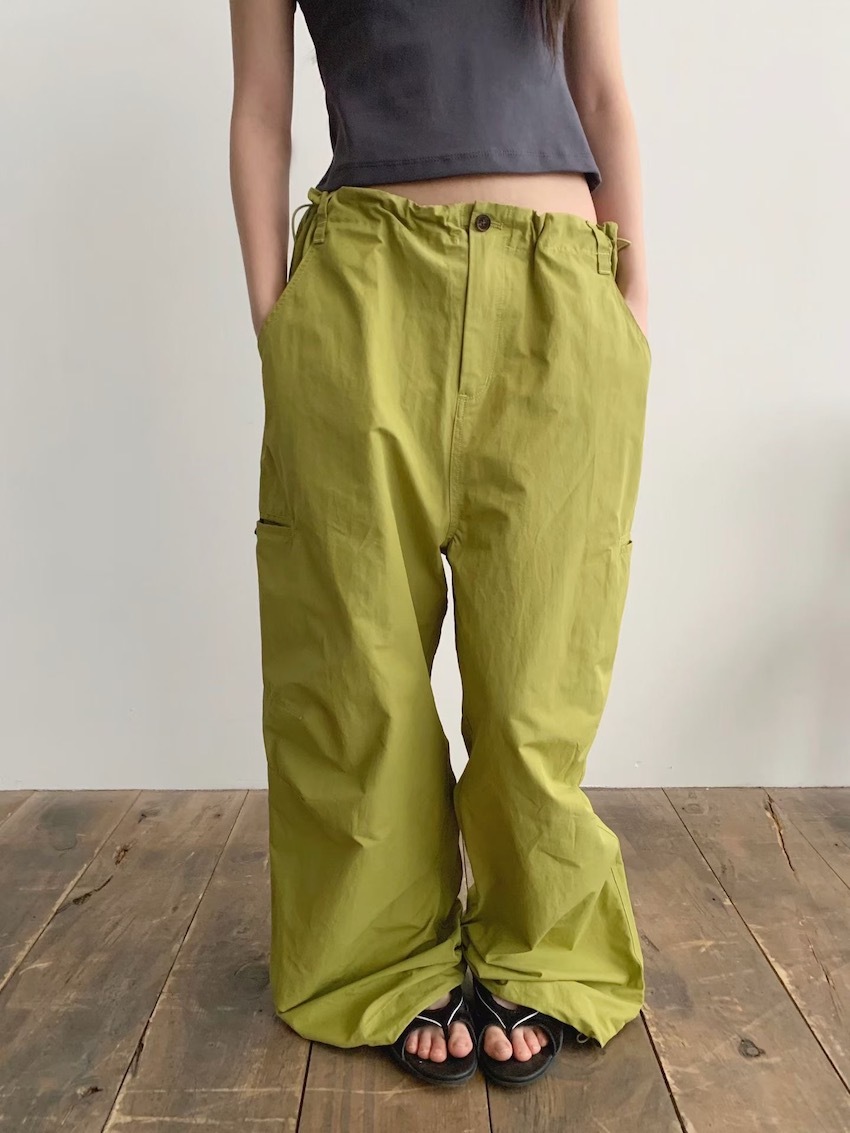 elastic back straight cargo trousers in GREEN
