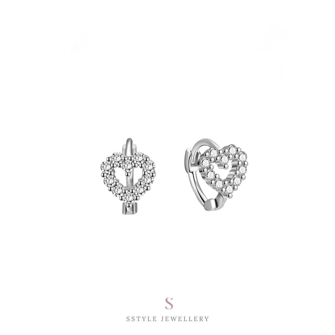Valoris moissanite earrings