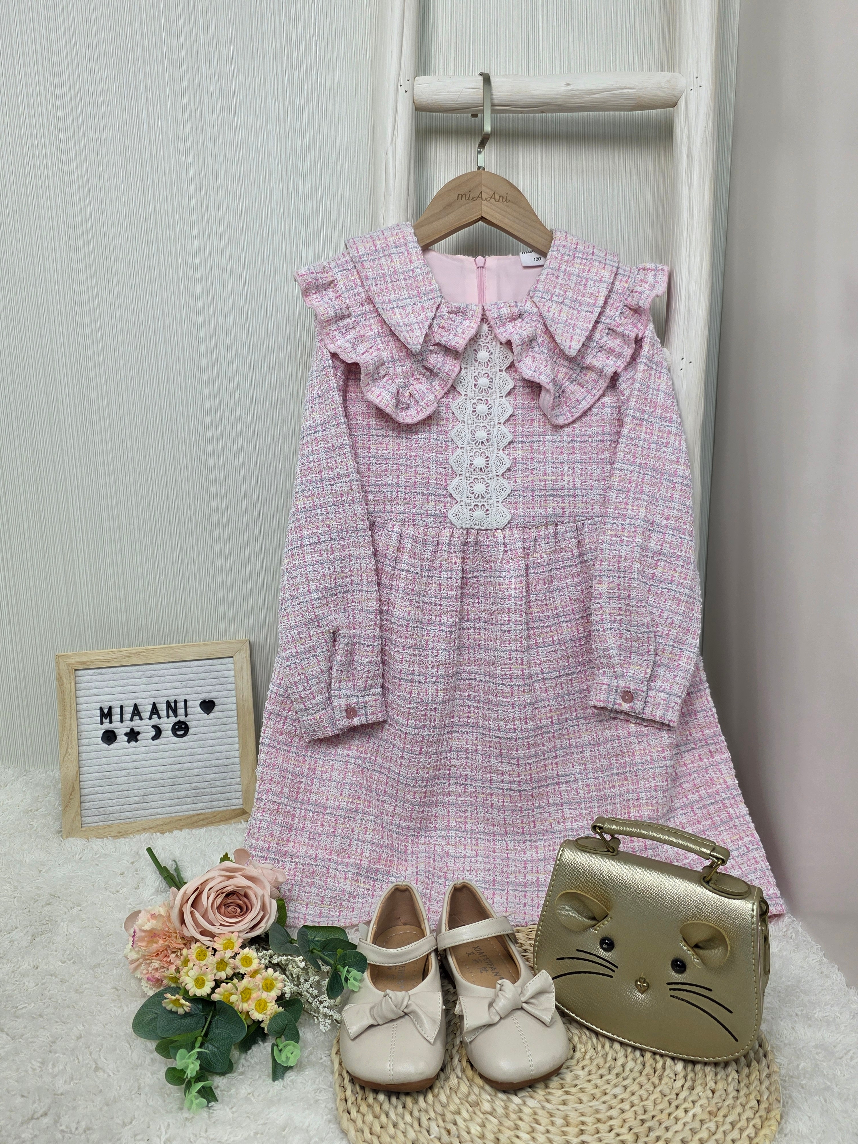 Gina 粉色雙領小香風連身裙