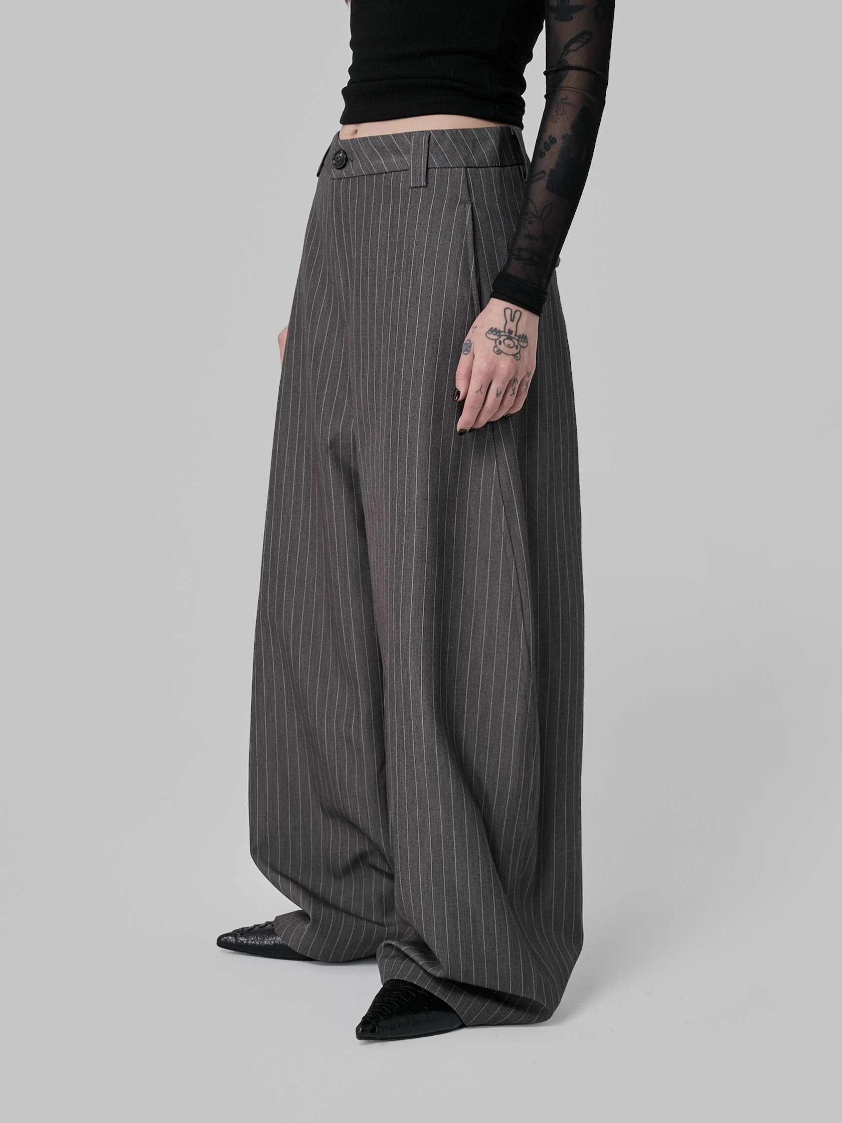 霧灰條紋西裝褲