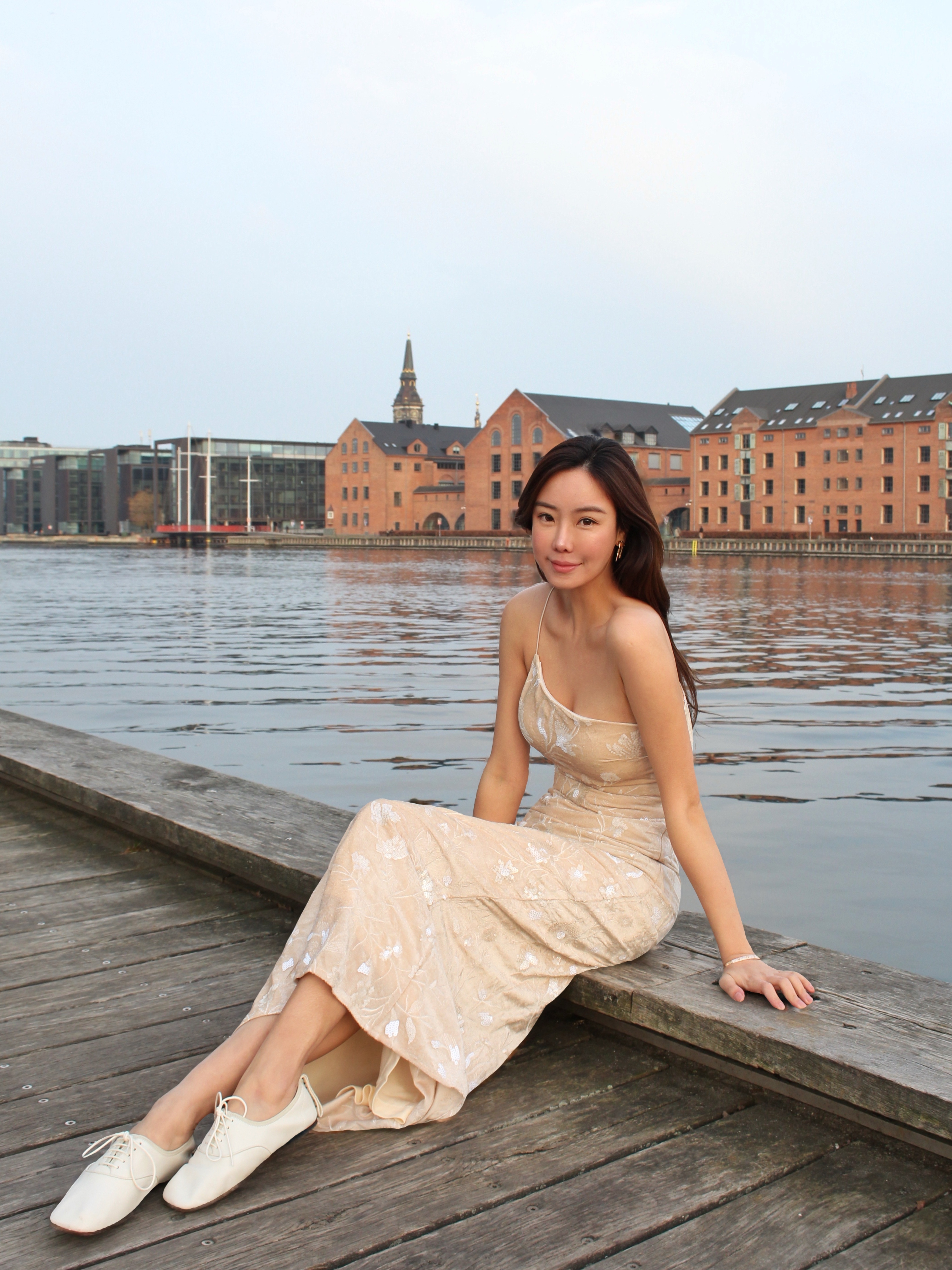 Rosemont 英式莊園 斜肩絨布亮片洋裝