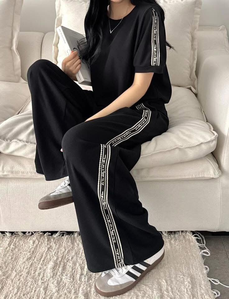 2026最新款。英文字邊運動褲~152AE