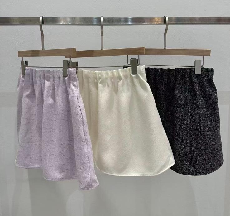 SC07 腰26-38 HIP45 長15 $419 (一口價)