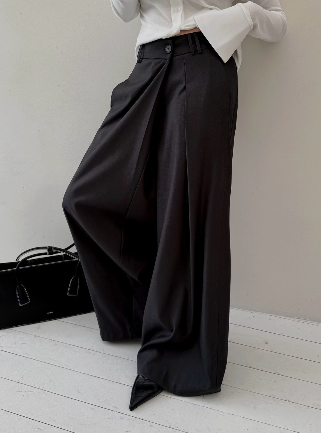 #AF51打摺造型闊腿褲(黑/杏)