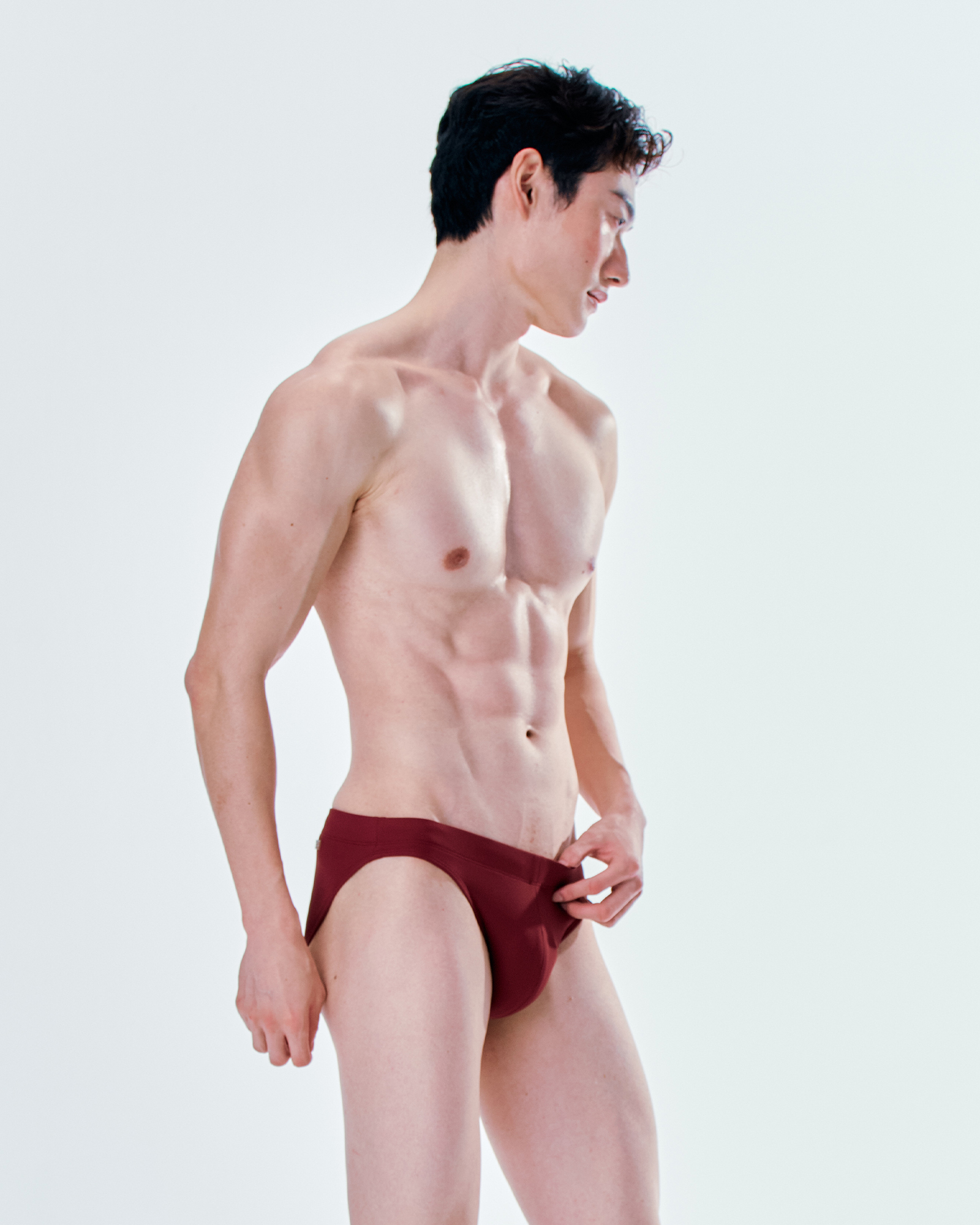 【羅紋酒紅棕】Saxon 男性低腰三角泳褲