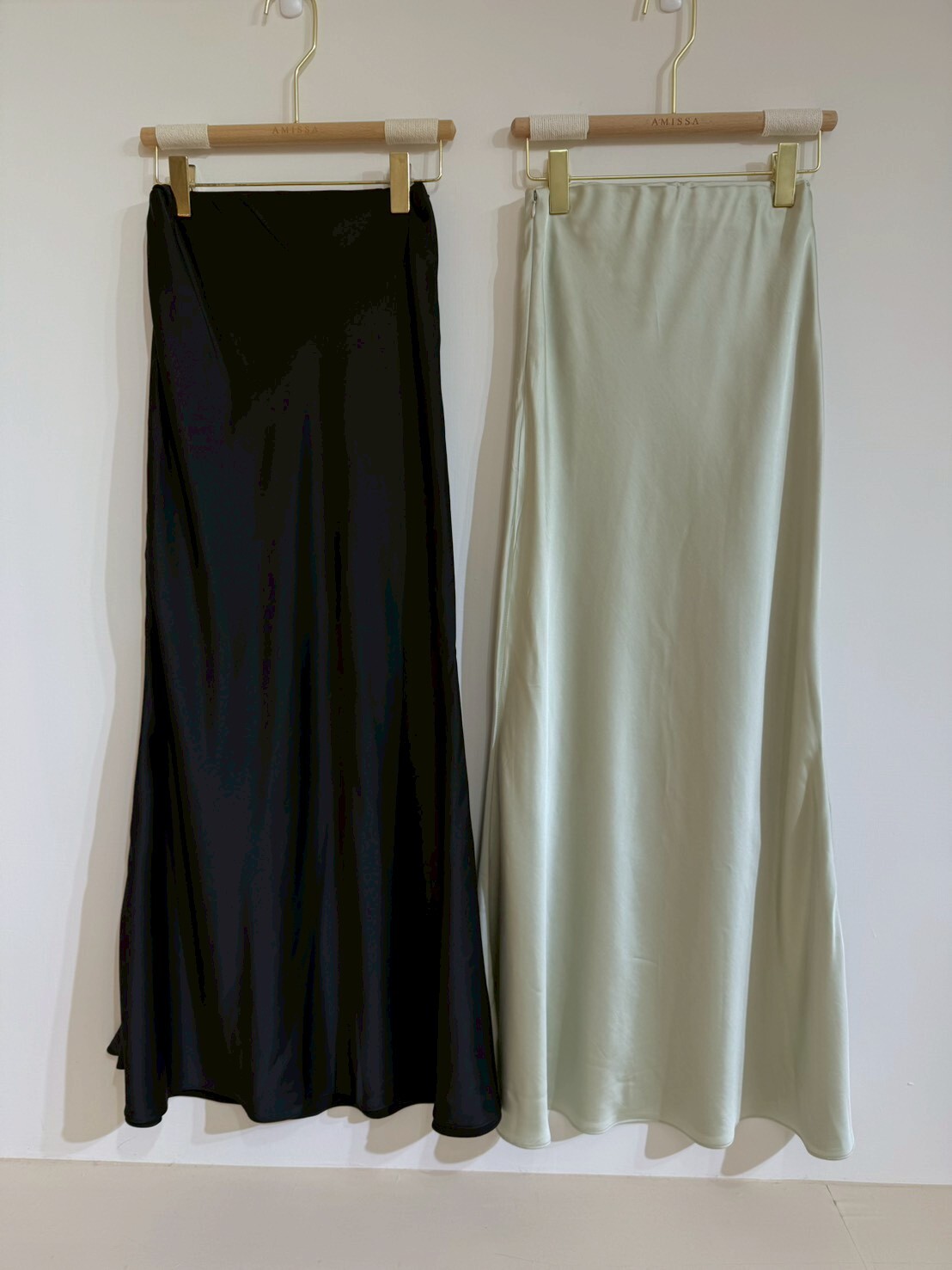 #AF33緞面魚尾長裙(黑/綠)