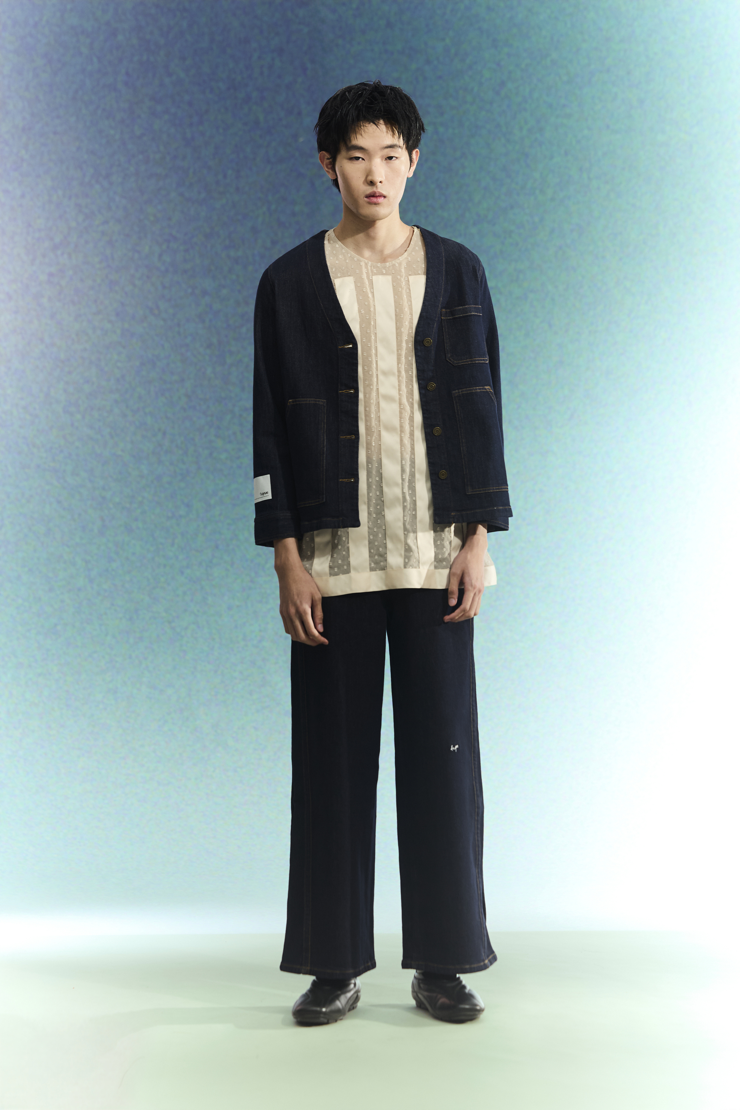 甫月標籤牛仔外套