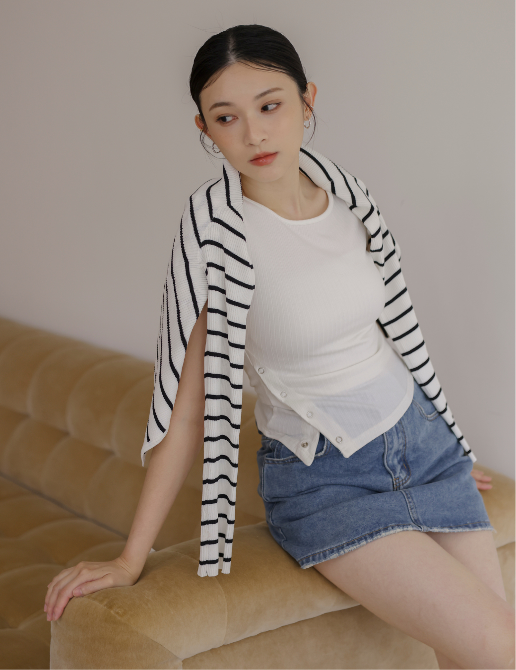 坑條斜壓扣短袖上衣（3尺寸）