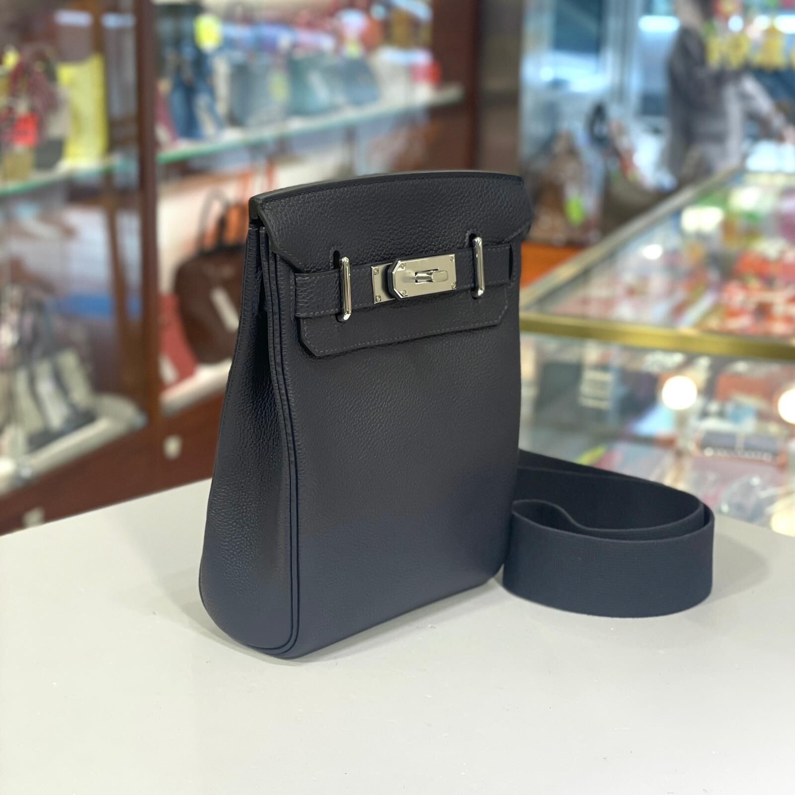 未使用品!!! 全新HERMES背包, HAC A DOS,  U刻 3Y深藍色TOGO銀扣 #BRAND NEW #香榭站正品