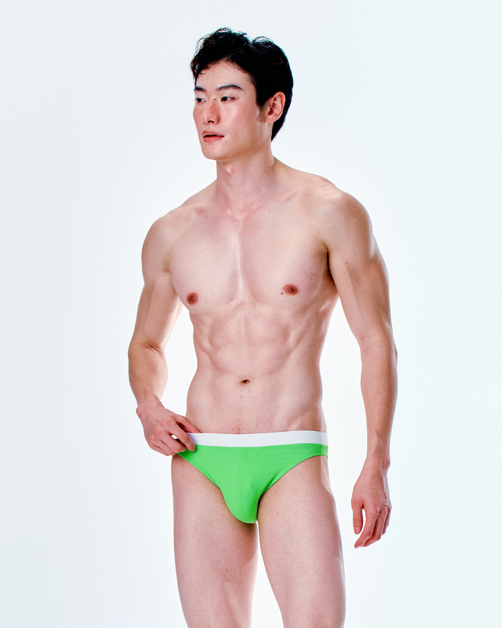 【羅紋青草綠x素白邊】Saxon 男性低腰三角泳褲