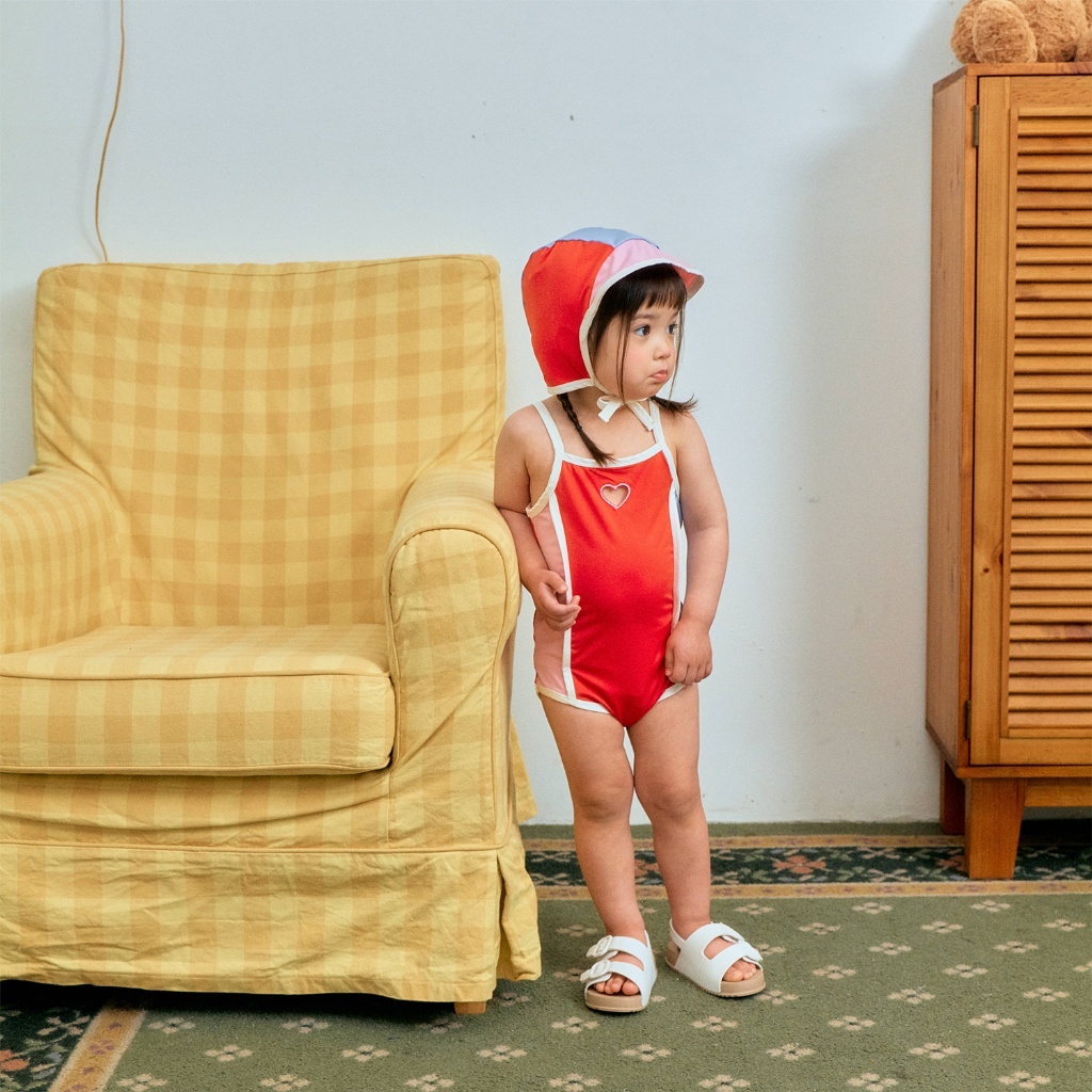 正韓夏1stblue 挖空愛心泳衣