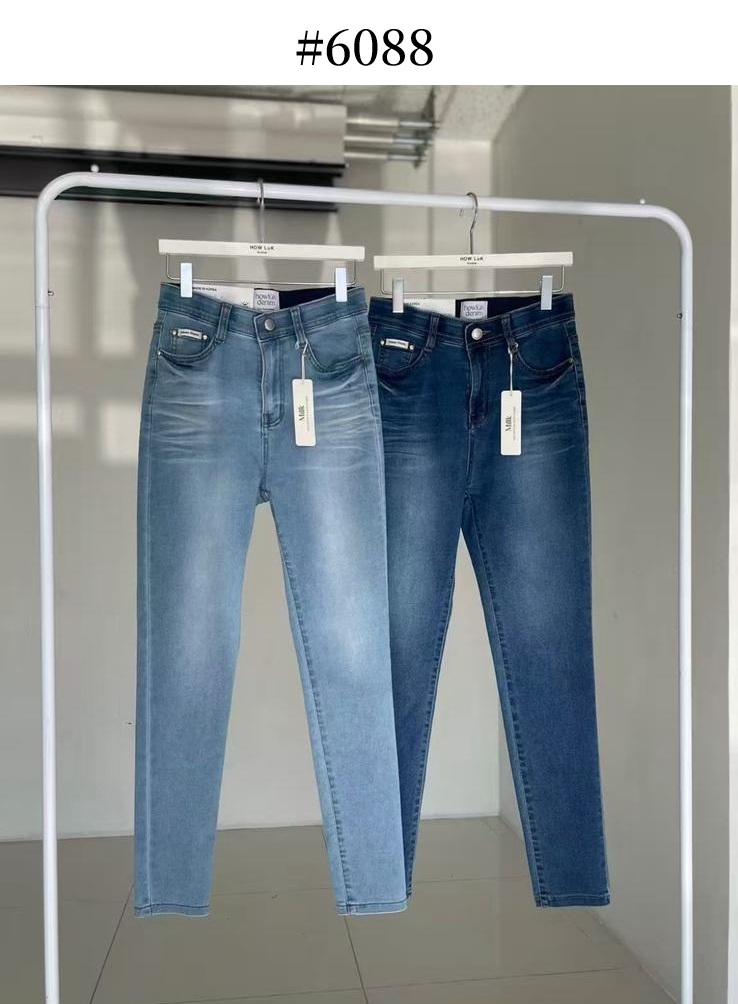 HW05 牛奶冰絲 S:腰26-30 HIP33-37 長36 M:腰28-32 HIP35-39 長36 L:腰29-33 HIP37-41 長36.5 XL:腰31-35 HIP38-42 長37 $399 (一口價)