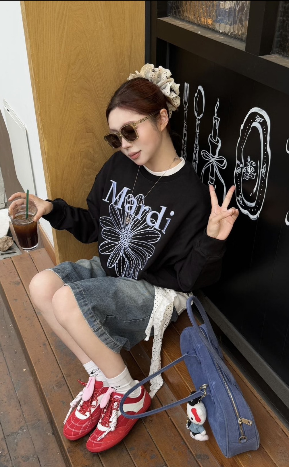 MARDI MERCREDI 經典小雛菊 刺繡 衛衣 大學tee 黑/天藍