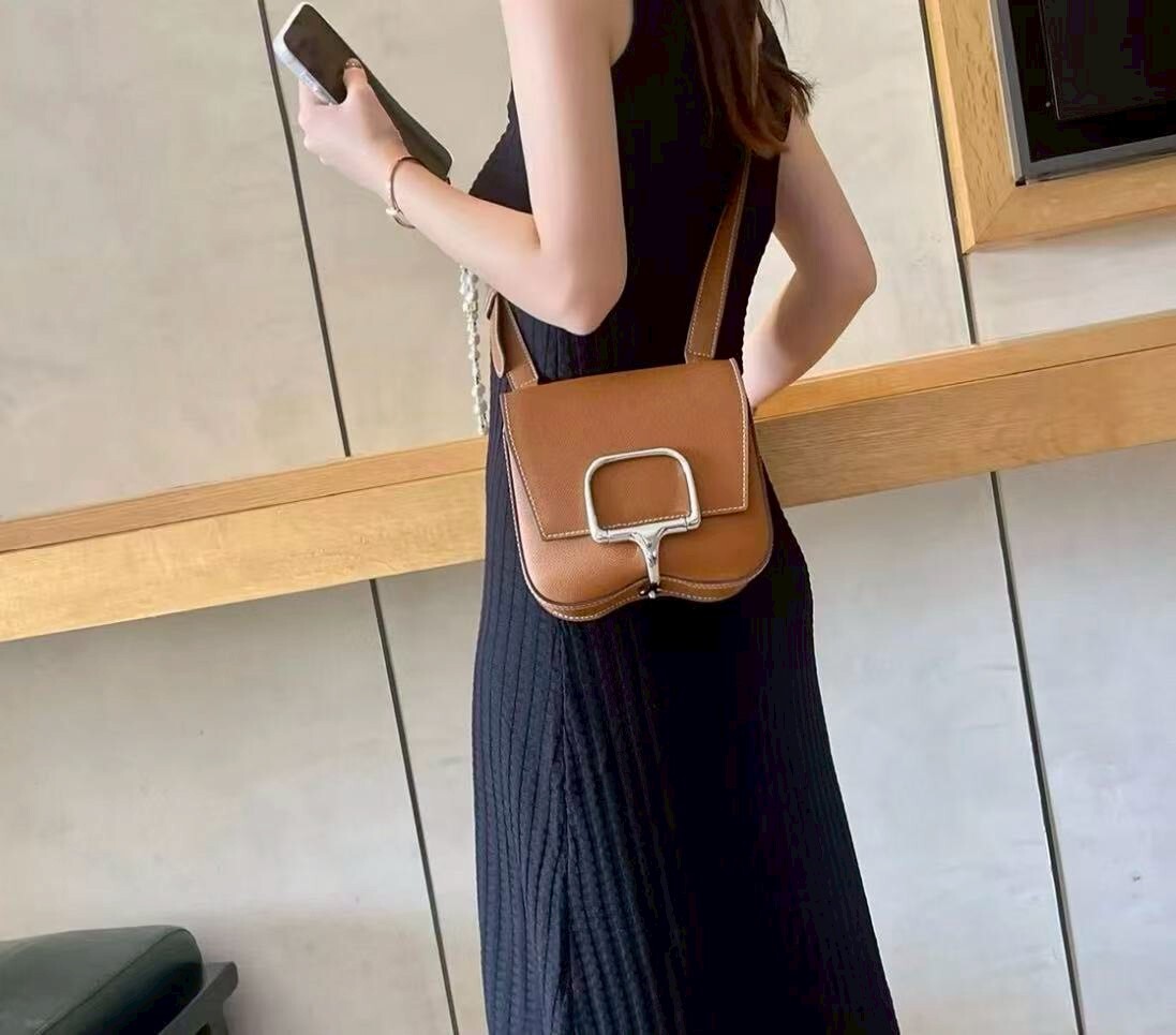 18-【 mini屁股包】