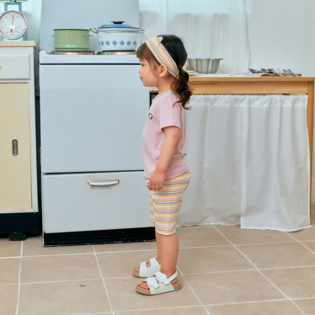 正韓夏 1stblue 彩虹條紋五分內搭褲