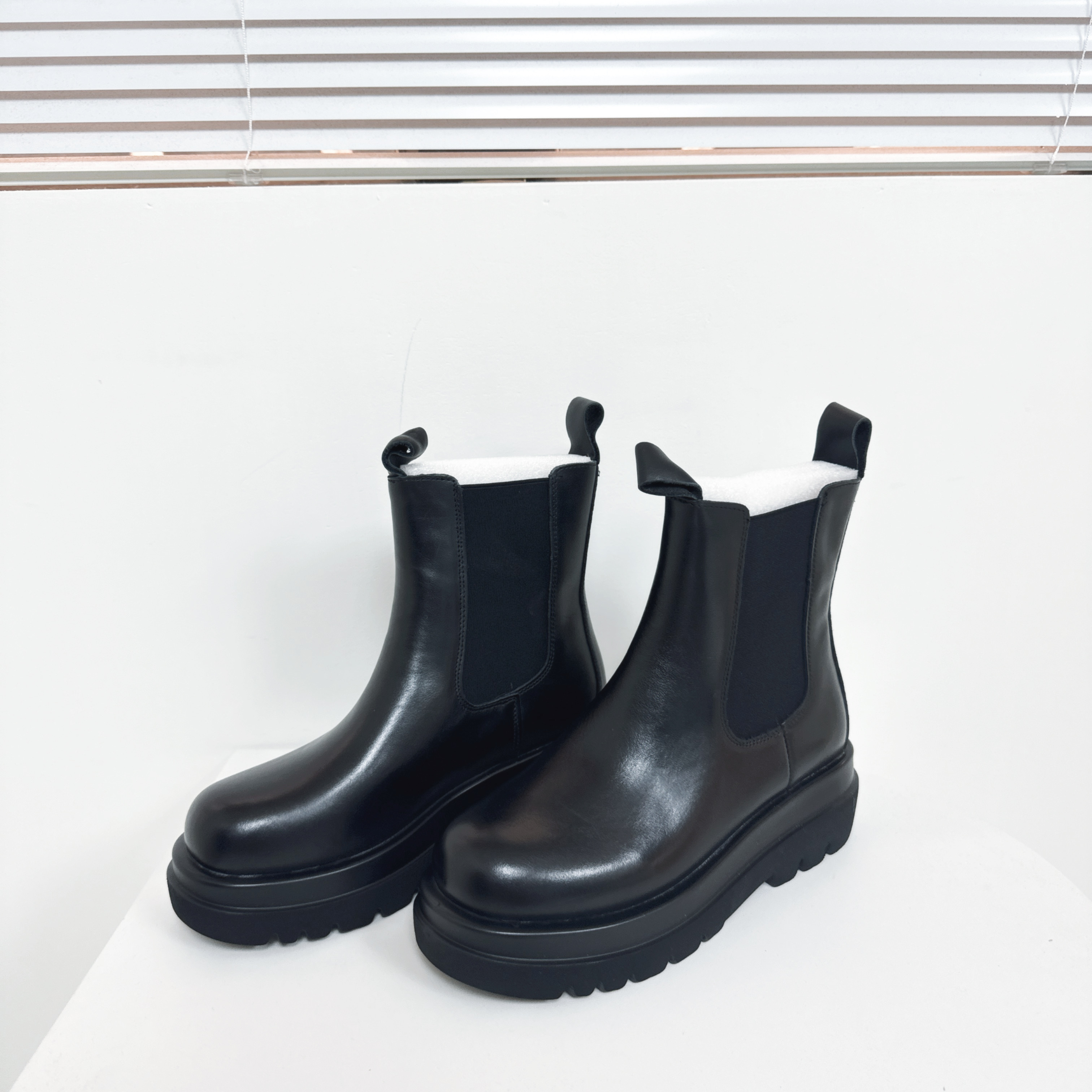 【Hoi2推介】經典短靴 (Y8)