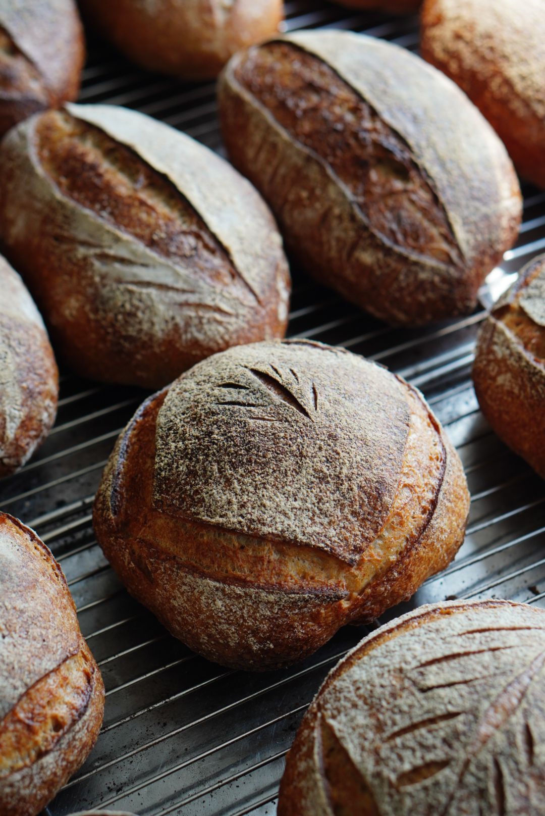 【Éric 紙袋裡的法式日常 Éric 徐 : 零攪拌法式麵包課程 ｜法式麵包職人課】2026.5.14(四)實體課程