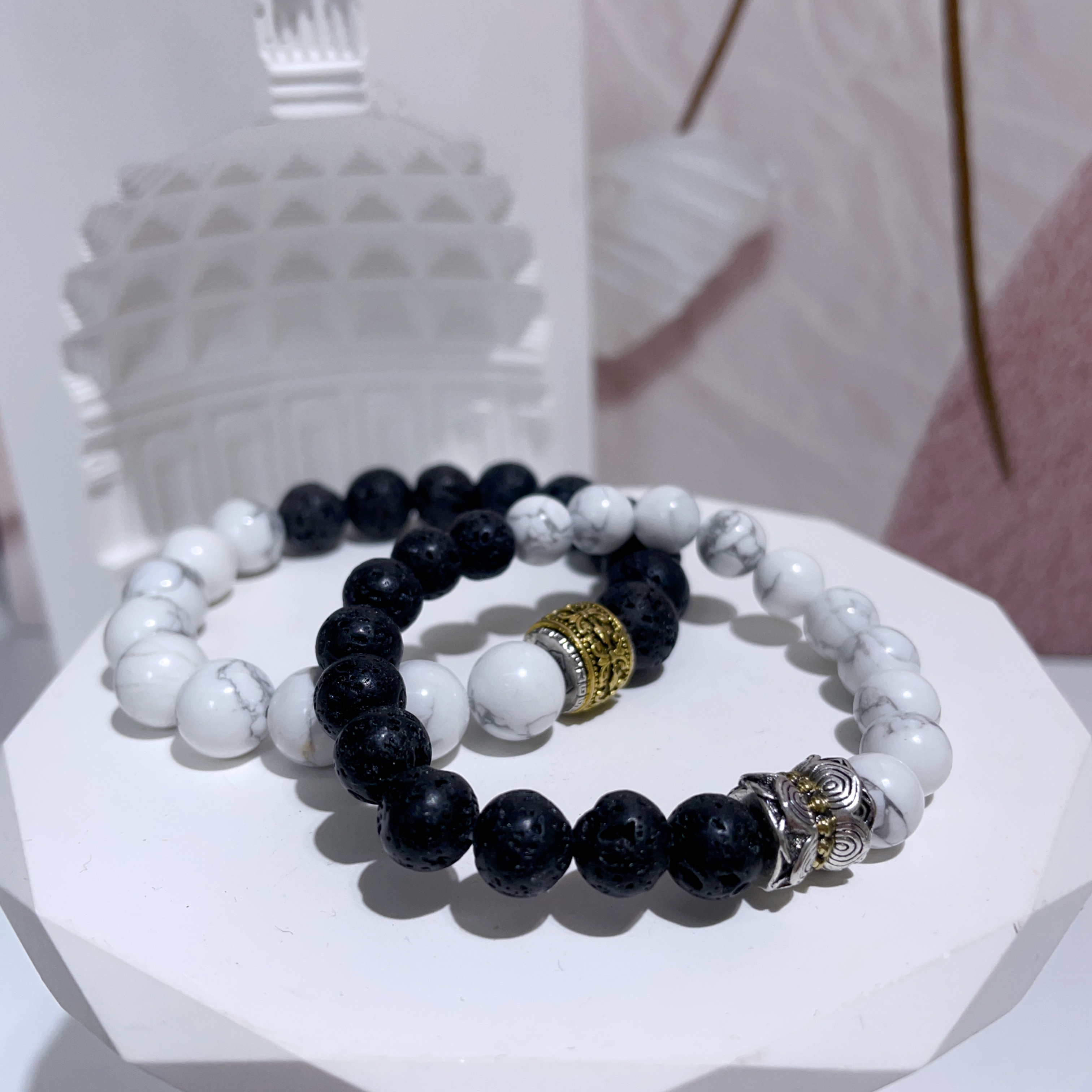 白松石半拼火山石設計手串