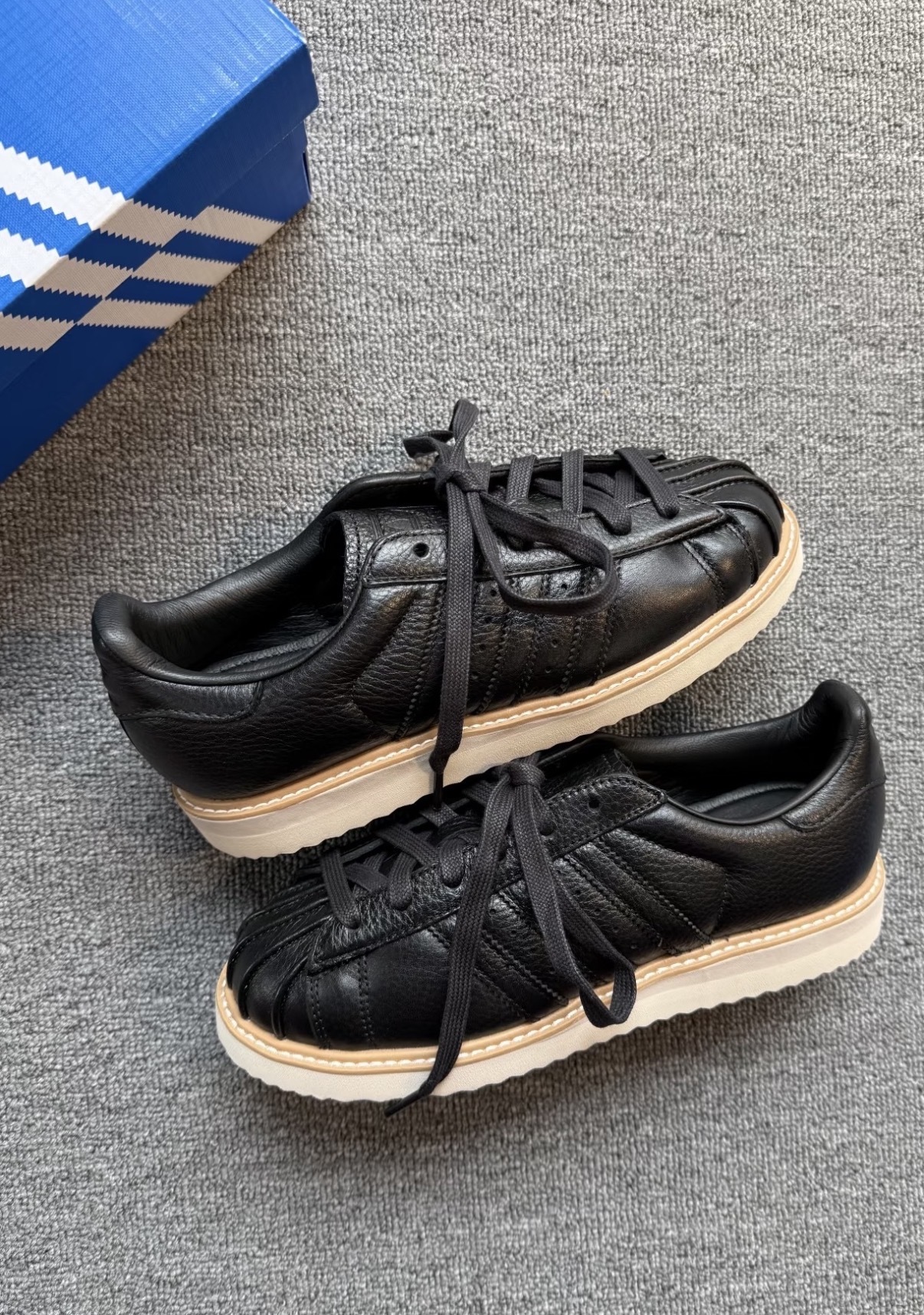 男鞋 ADIDAS SUPERSTAR LUX 黑色 皮革 經典 貝殼頭 休閒鞋【JQ4314】