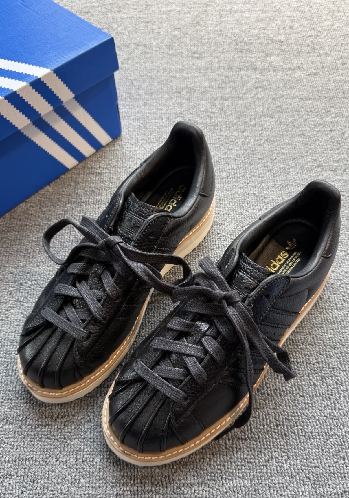男鞋 ADIDAS SUPERSTAR LUX 黑色 皮革 經典 貝殼頭 休閒鞋【JQ4314】