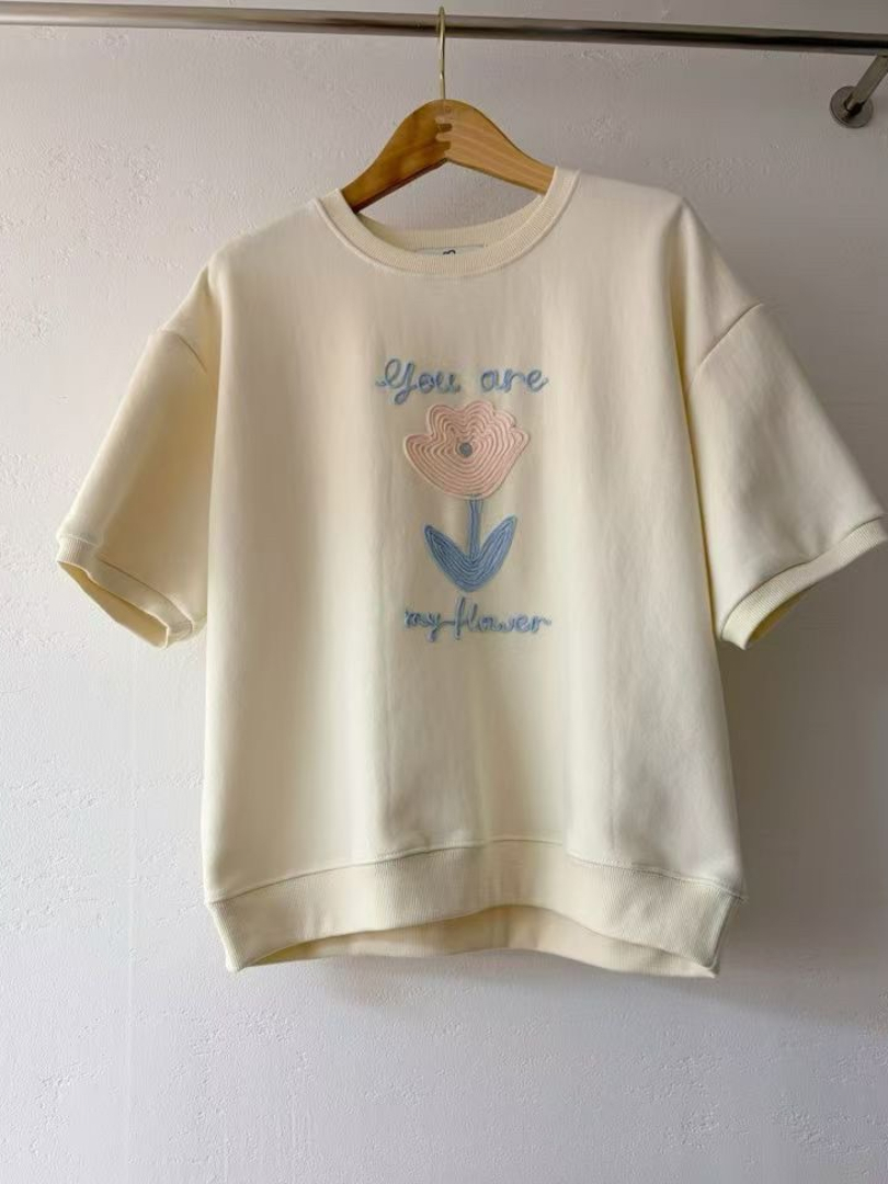 文青花朵刺繡寬版棉T｜溫柔氣質百搭上衣