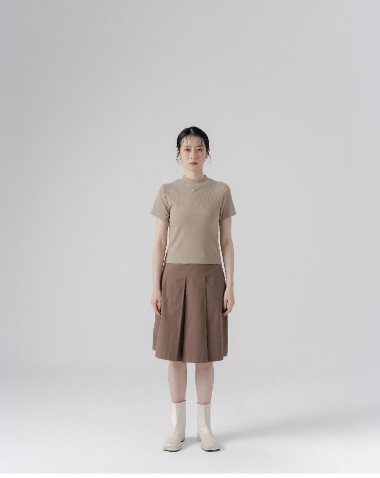 Short-sleeved top with stand-up collar and ribbed trim - Khaki【01099692】in stock+pre-order