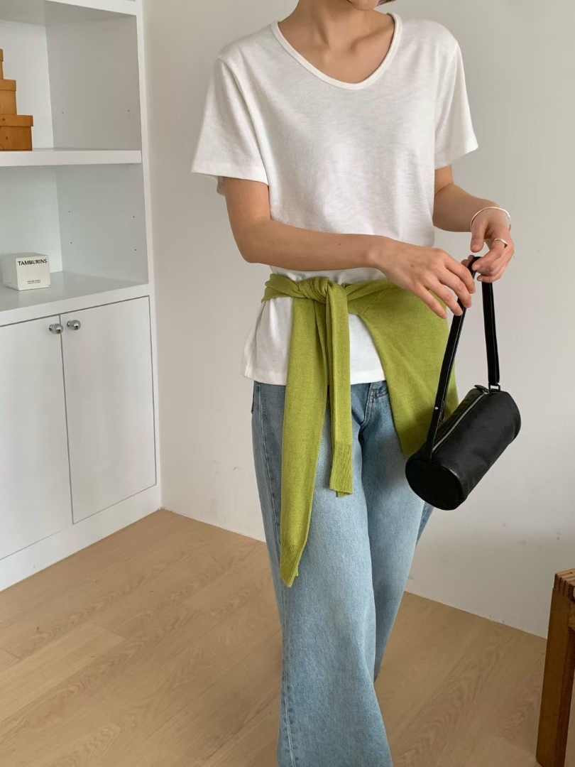 鎖骨顯瘦U領棉T｜柔軟氣質基本款上衣