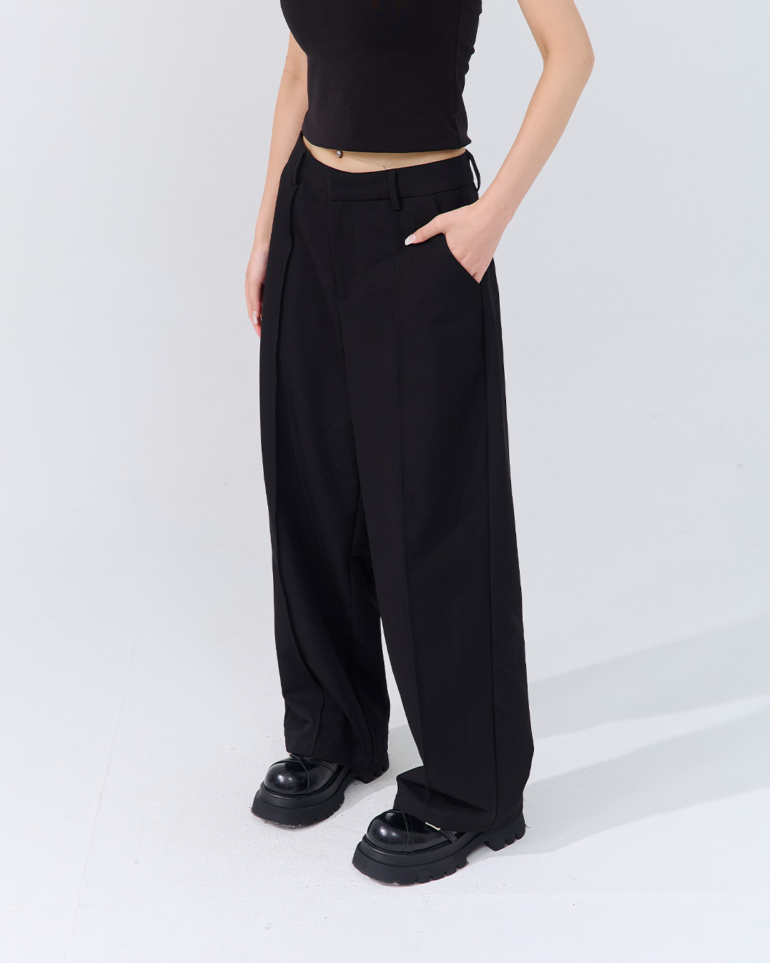 Low-waisted suit trousers with pleats - Black S/M/L【04030522】in stock+pre-order