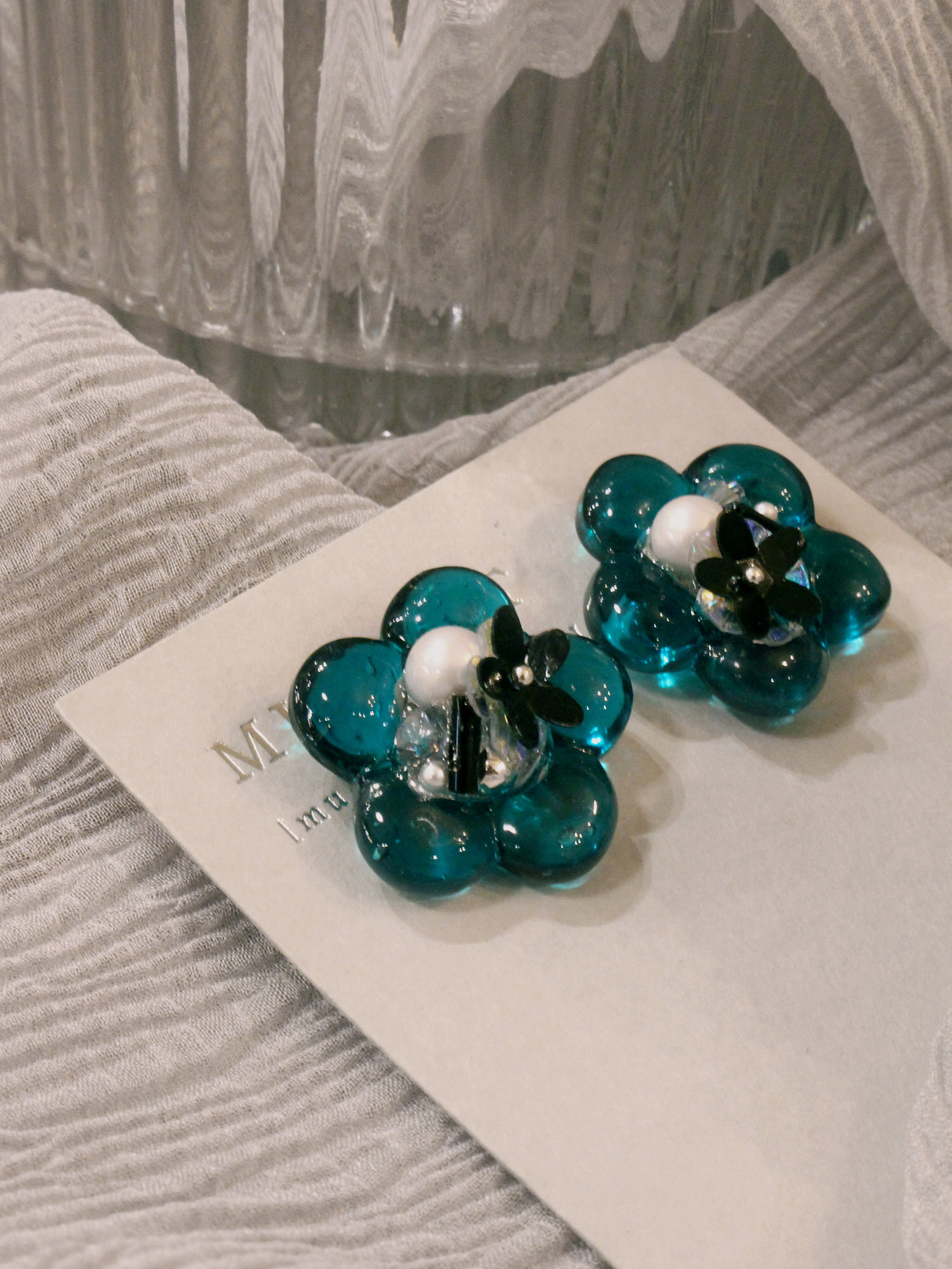 狐狸的童話。MUCHAT手作珍珠透綠花花耳環