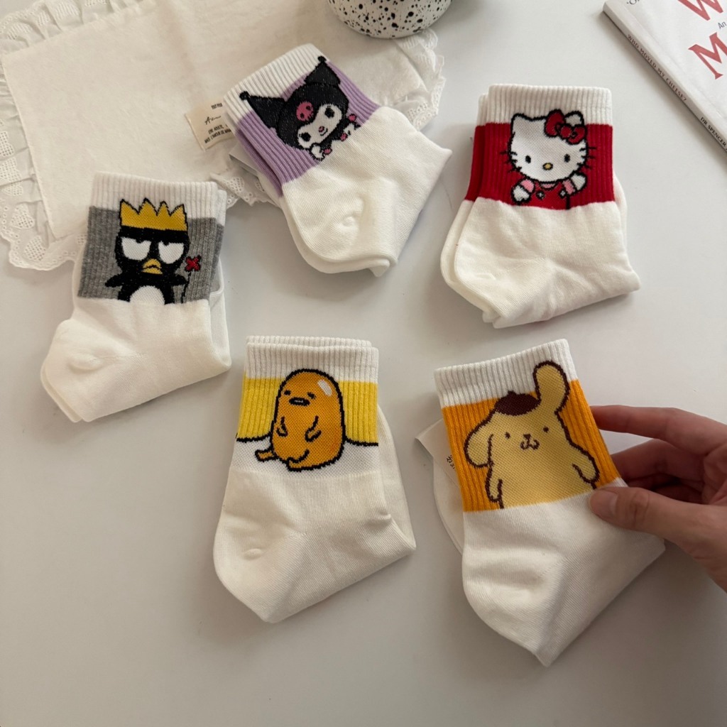 三麗鷗 SANRIO 彩底圖案中筒襪