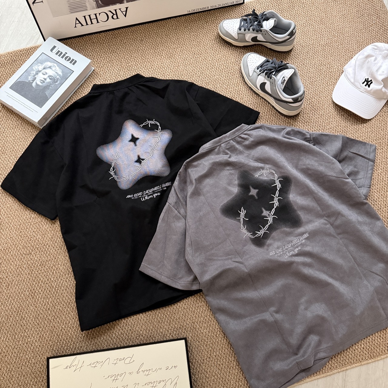 18957 背後星星刺繡字母短T  (C)