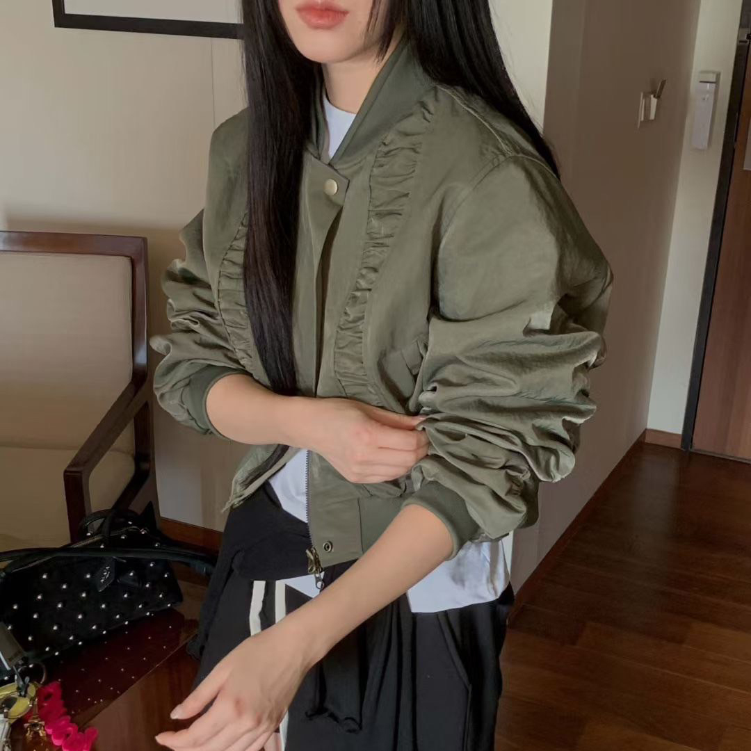 荷葉滾邊造型拉鍊短版飛行外套 / 2色