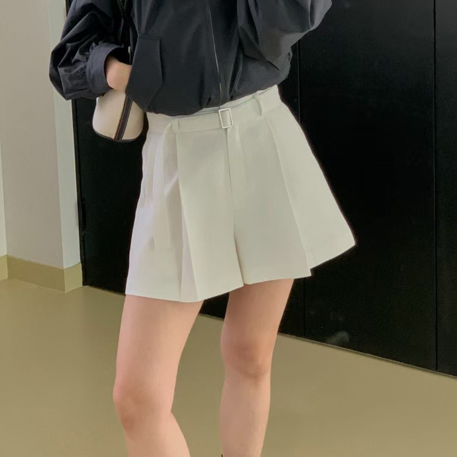 附腰帶造型後腰鬆緊打褶西裝短褲-F / 3色
