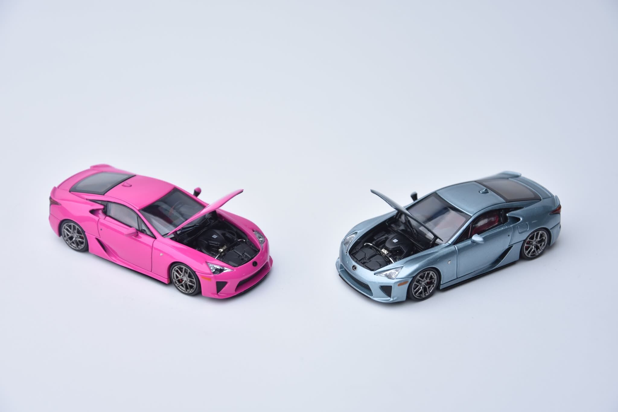 預訂:1/64 Model 1 Lexus LFA Passionate Pink LHD (C33210 )