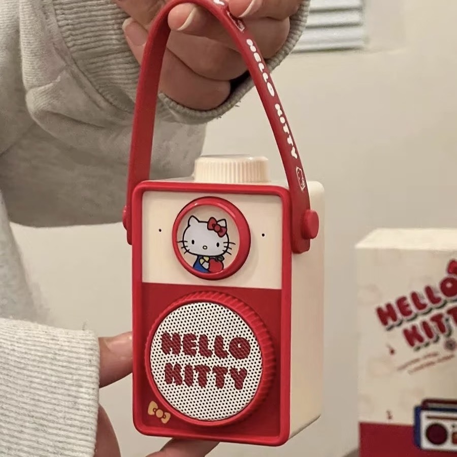 (預購）三麗鷗SANRIO HELLO KITTY 復古音響 藍芽喇叭