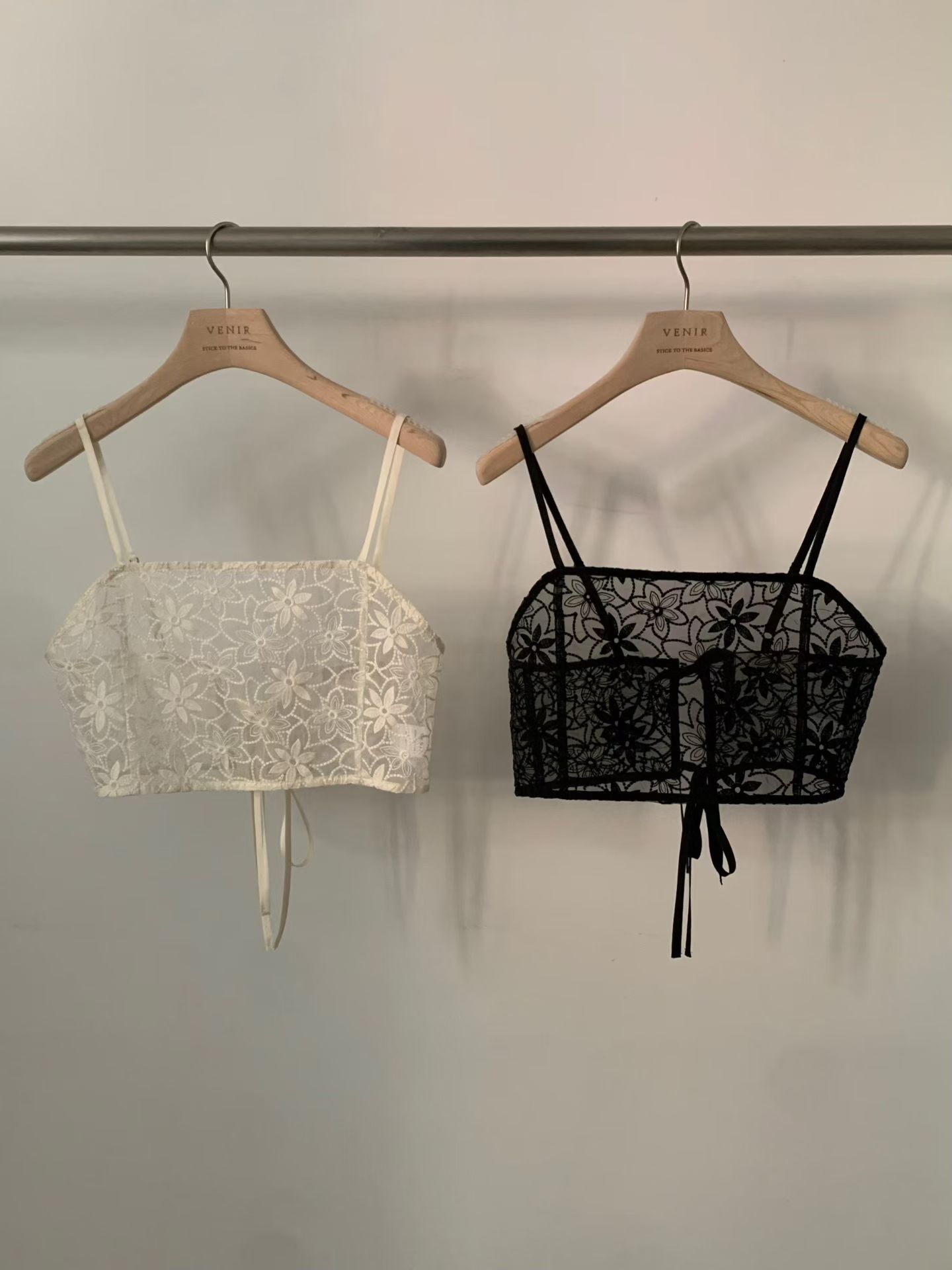 VR6065 花花刺繡紗背心