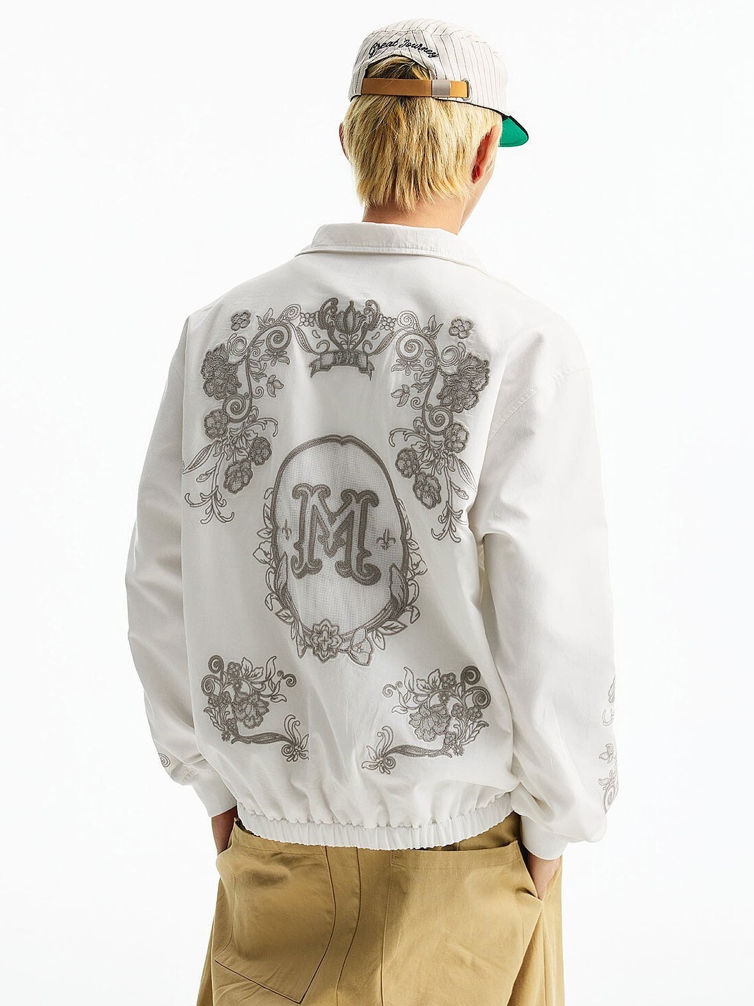 MEDM  花朵 字母刺繡Logo 休閒寬鬆 立領運動夾克 外套