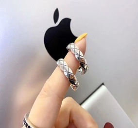 CF7017  1F251 耳钉