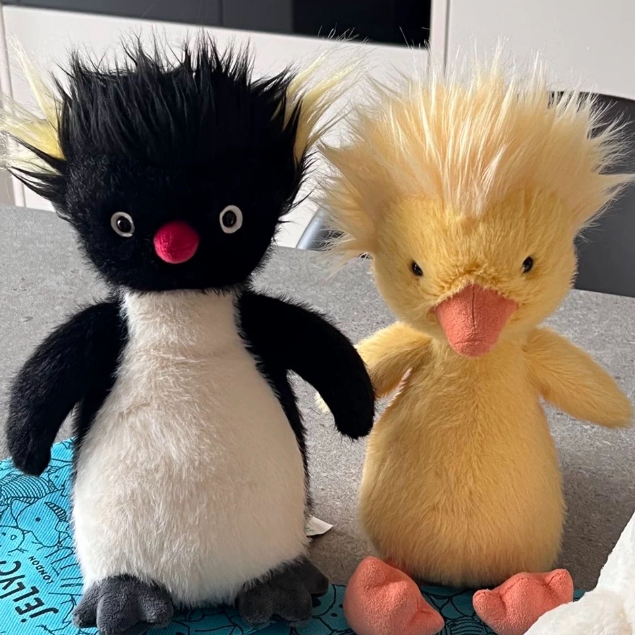 NICEDAY 代購 Jellycat 爆炸頭系列 企鵝 鴨 王世堅 玩偶 抱枕 娃娃 炸毛企鵝 毛絨玩偶