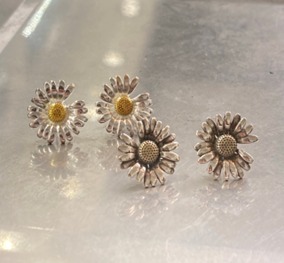 CF7024  1F245 耳钉