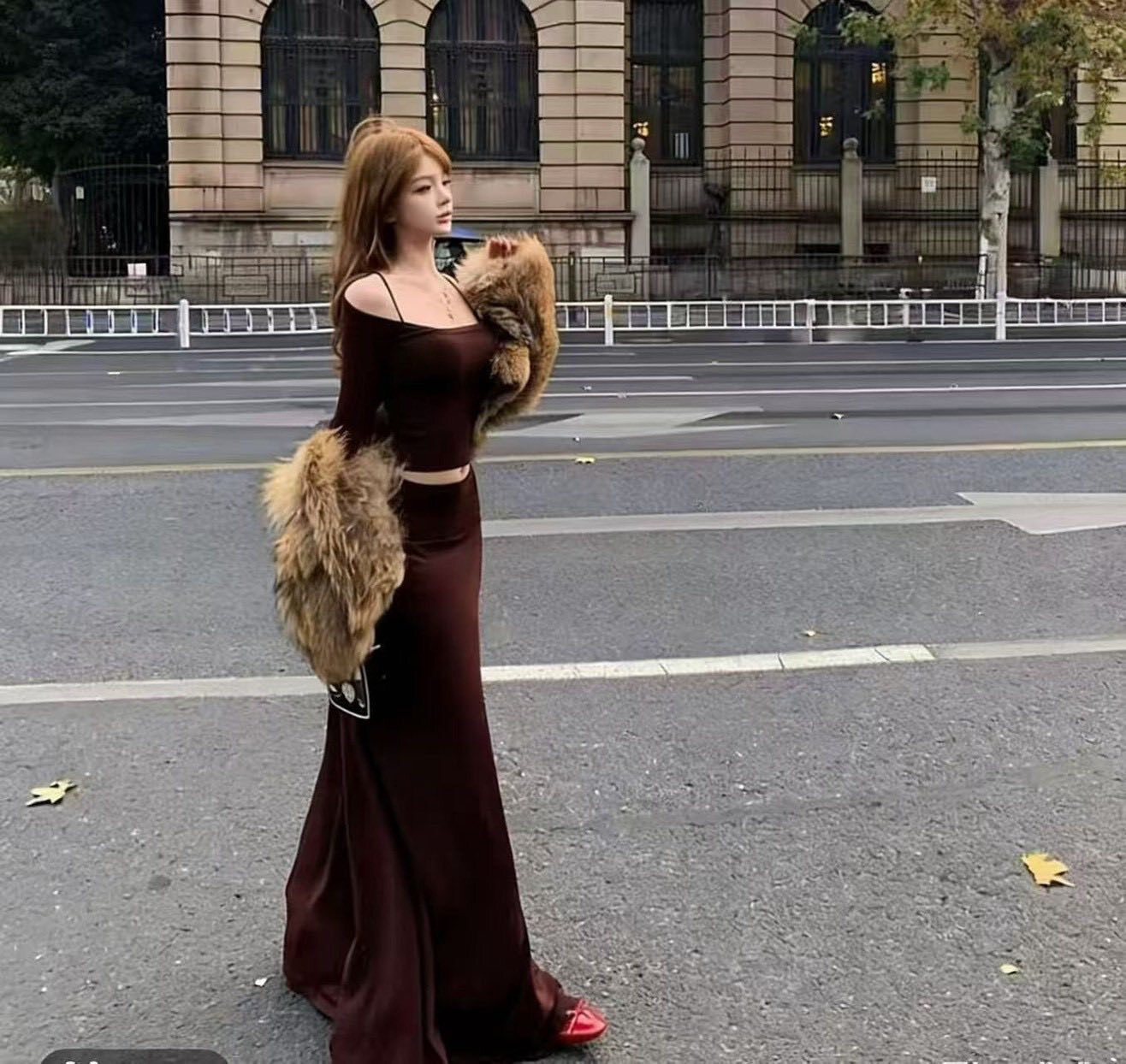 曲線辣妹一字吊肩長裙套裝❤️