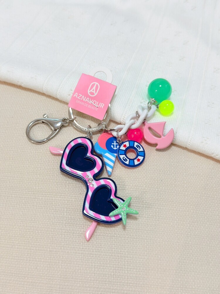 『GD』藍色條紋愛心墨鏡吊飾