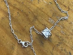 CF7100  1D567  项链